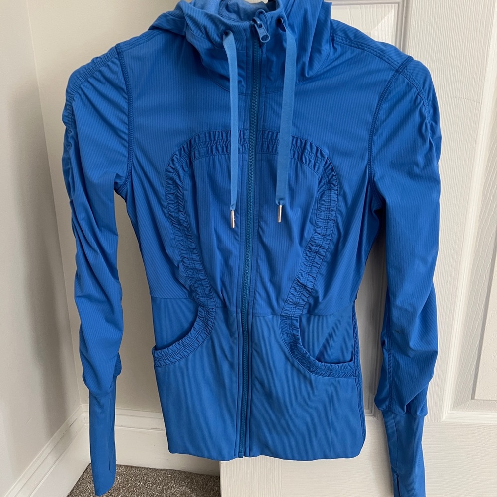 Lululemon zip up  jacket with hood